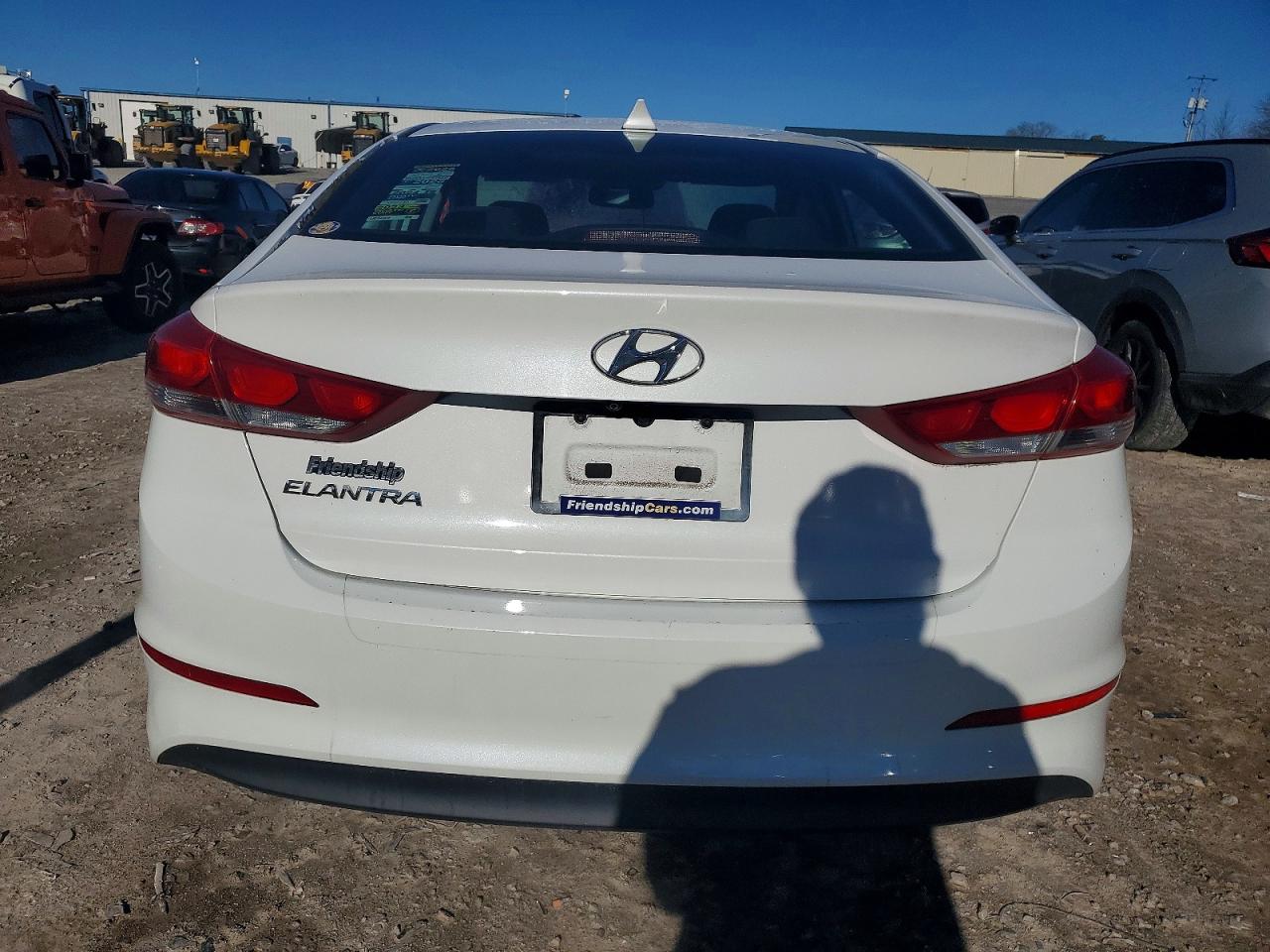 2017 HYUNDAI ELANTRA SE photo 6
