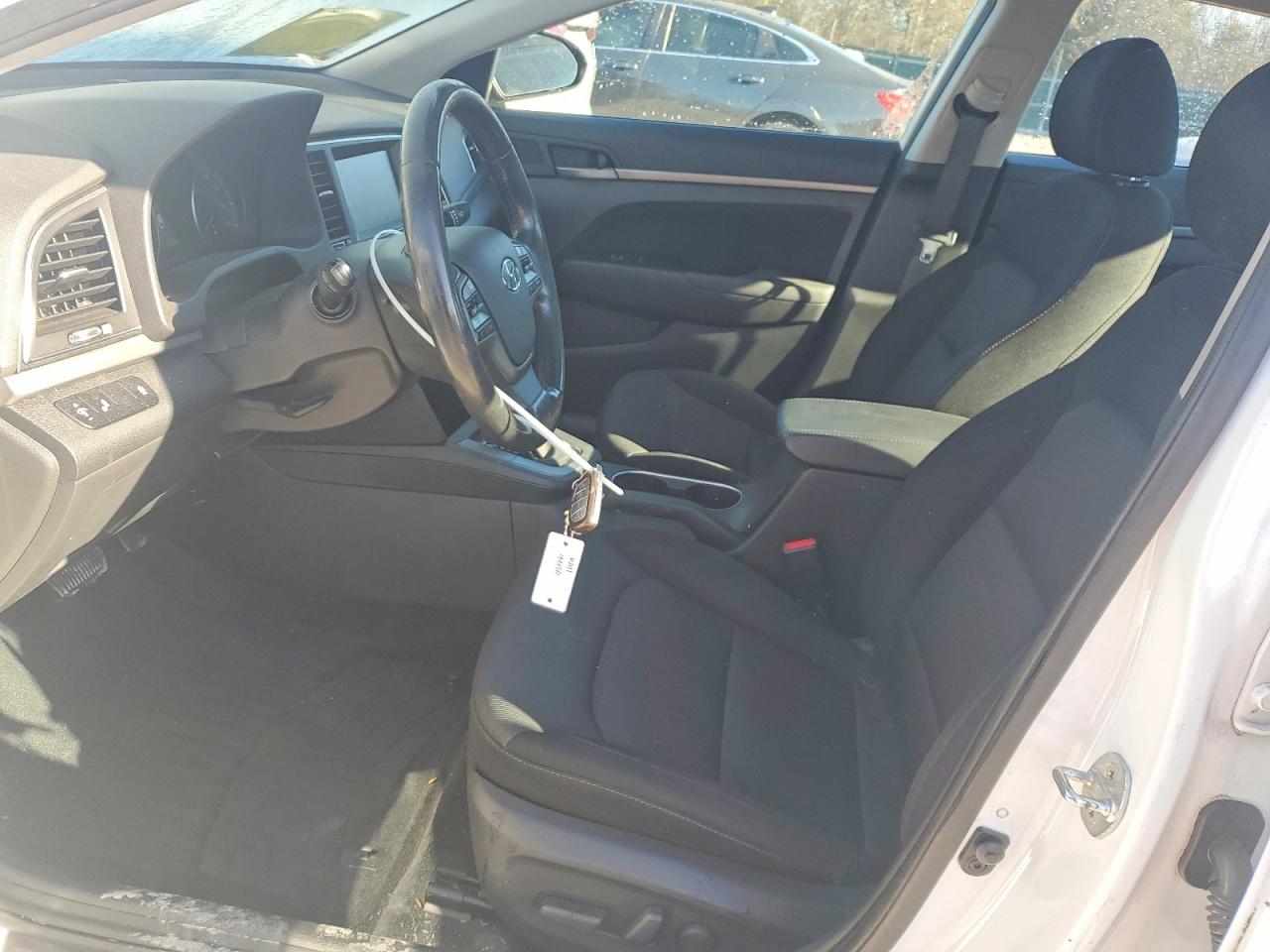 2017 HYUNDAI ELANTRA SE photo 7