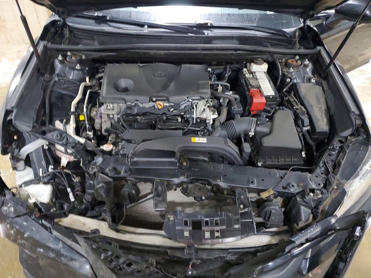 2020 TOYOTA CAMRY SE photo 11
