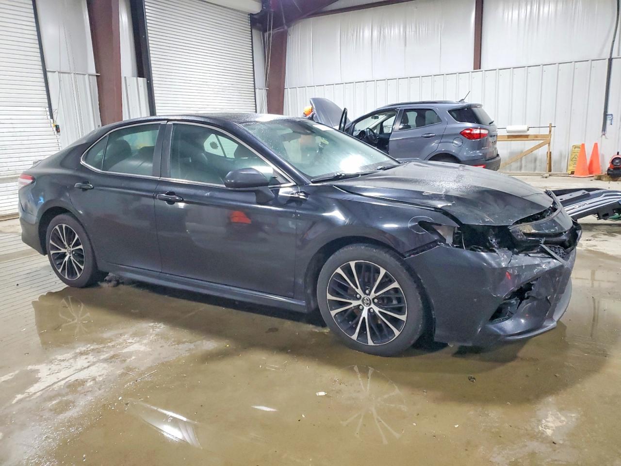 2020 TOYOTA CAMRY SE photo 4