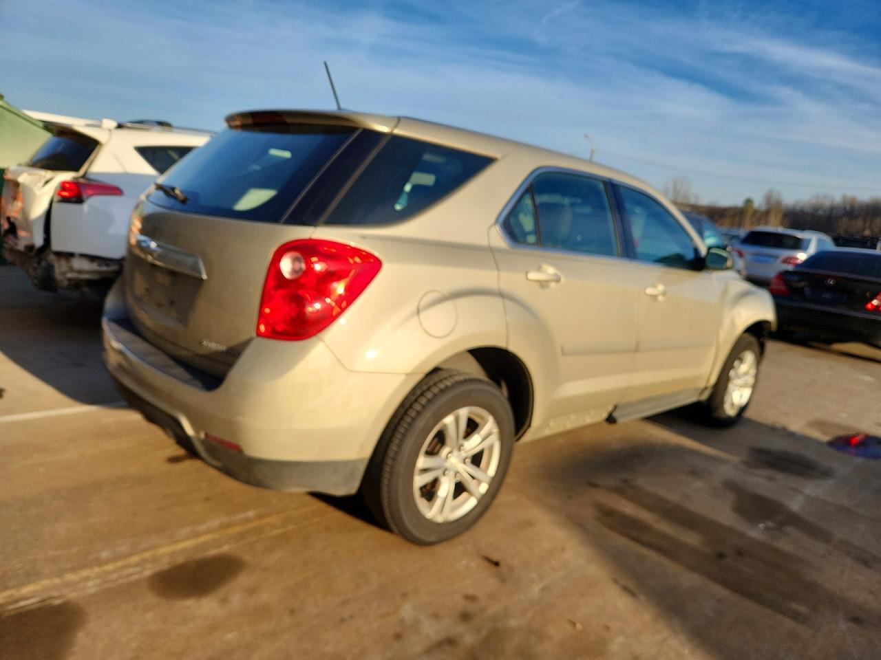 2015 CHEVROLET EQUINOX LS photo 3