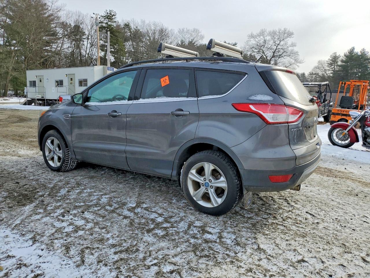 2013 FORD ESCAPE SE photo 2