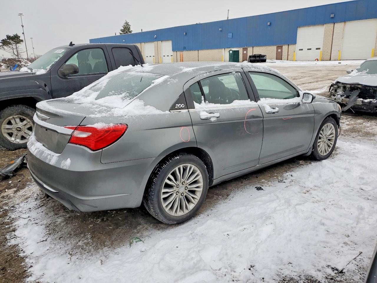 2013 CHRYSLER 200 LIMITED photo 3