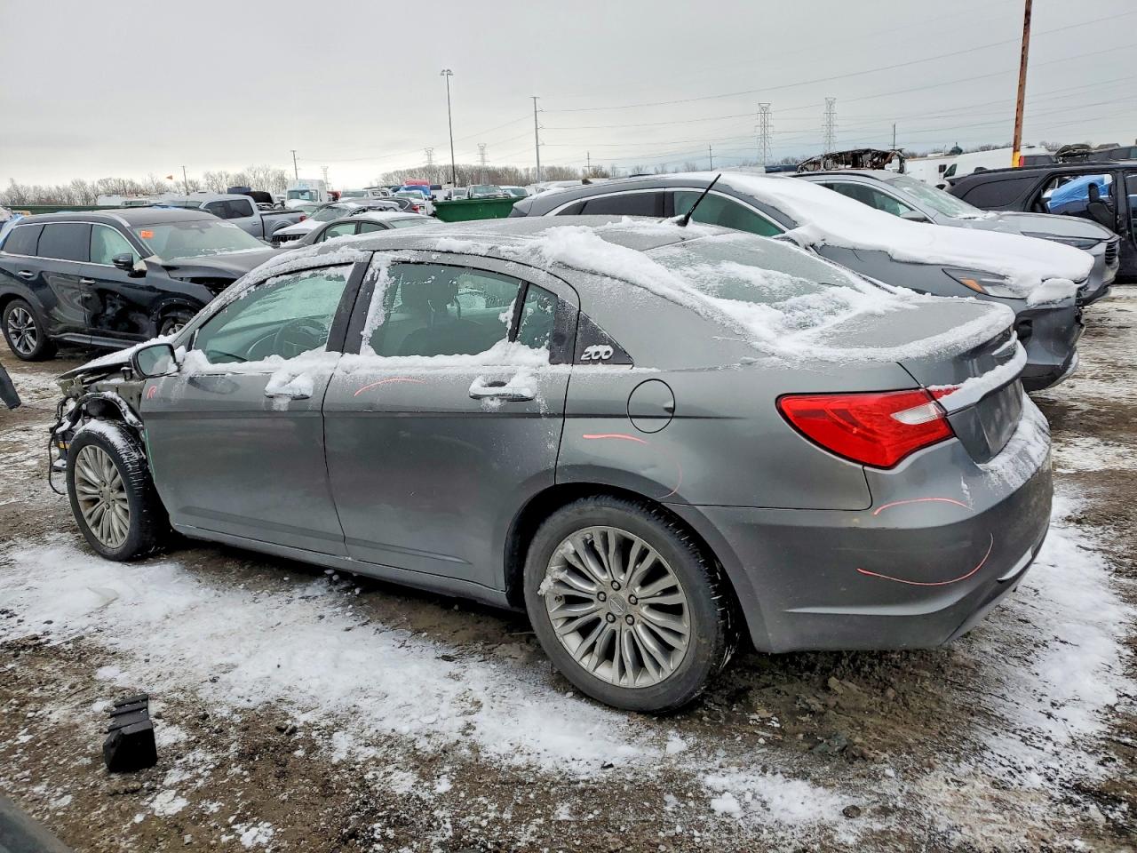 2013 CHRYSLER 200 LIMITED photo 2