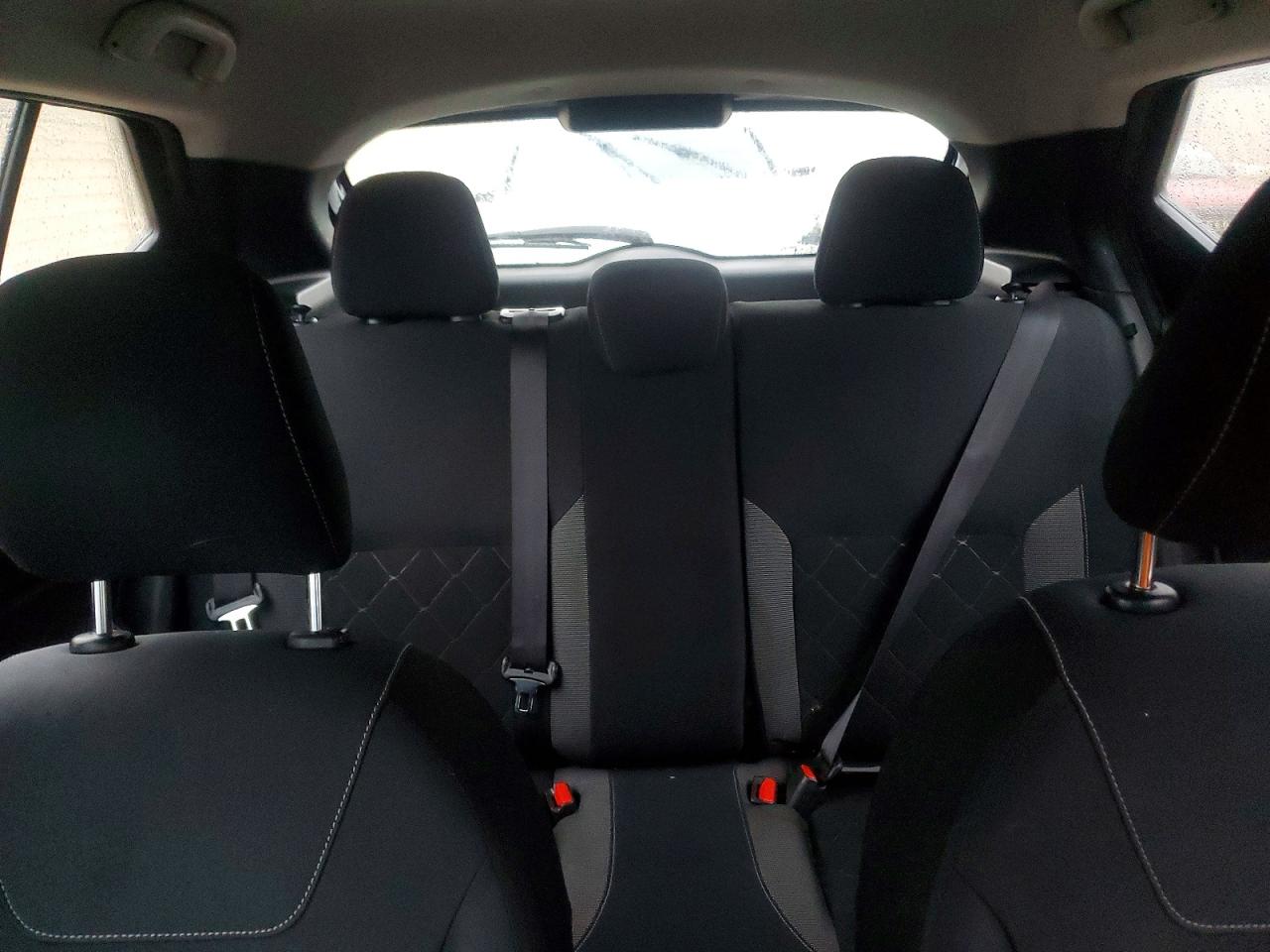 2019 NISSAN KICKS S photo 10