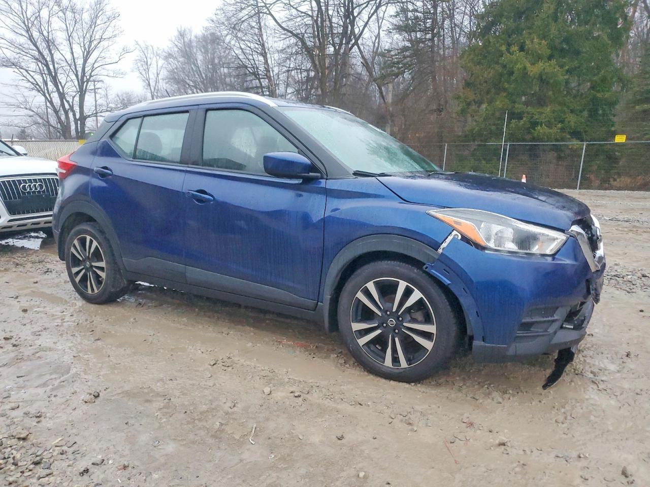 2019 NISSAN KICKS S photo 4