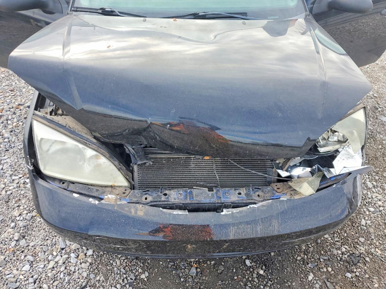 2007 FORD FOCUS ZX4 photo 21