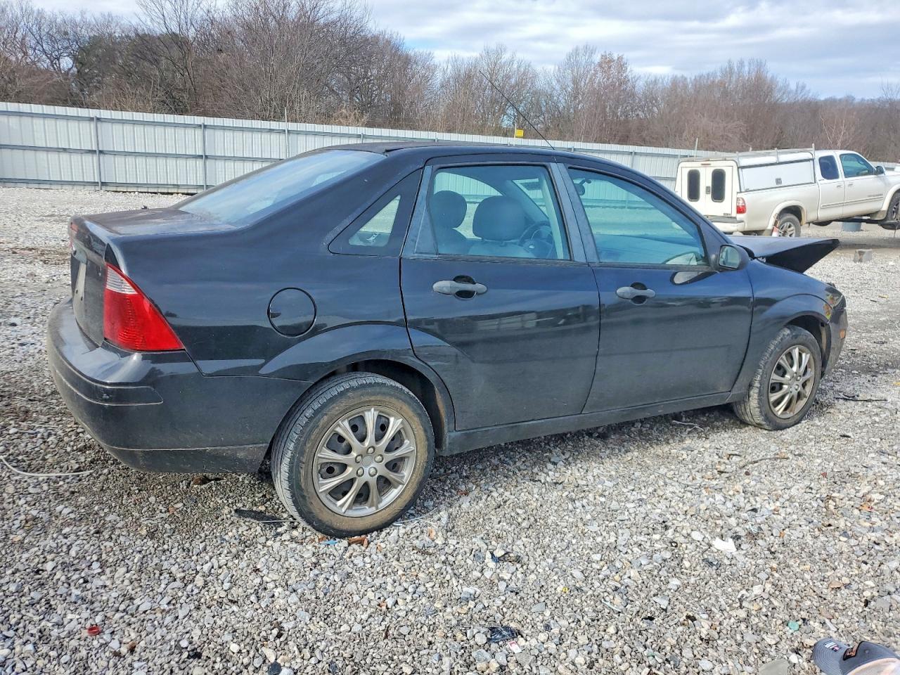 2007 FORD FOCUS ZX4 photo 5