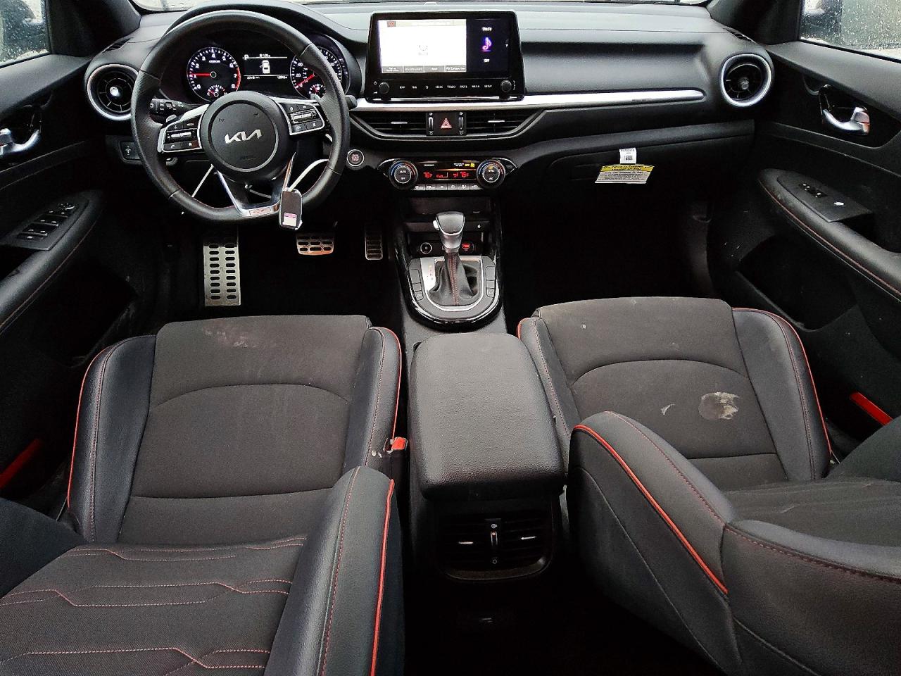2024 KIA FORTE GT photo 15