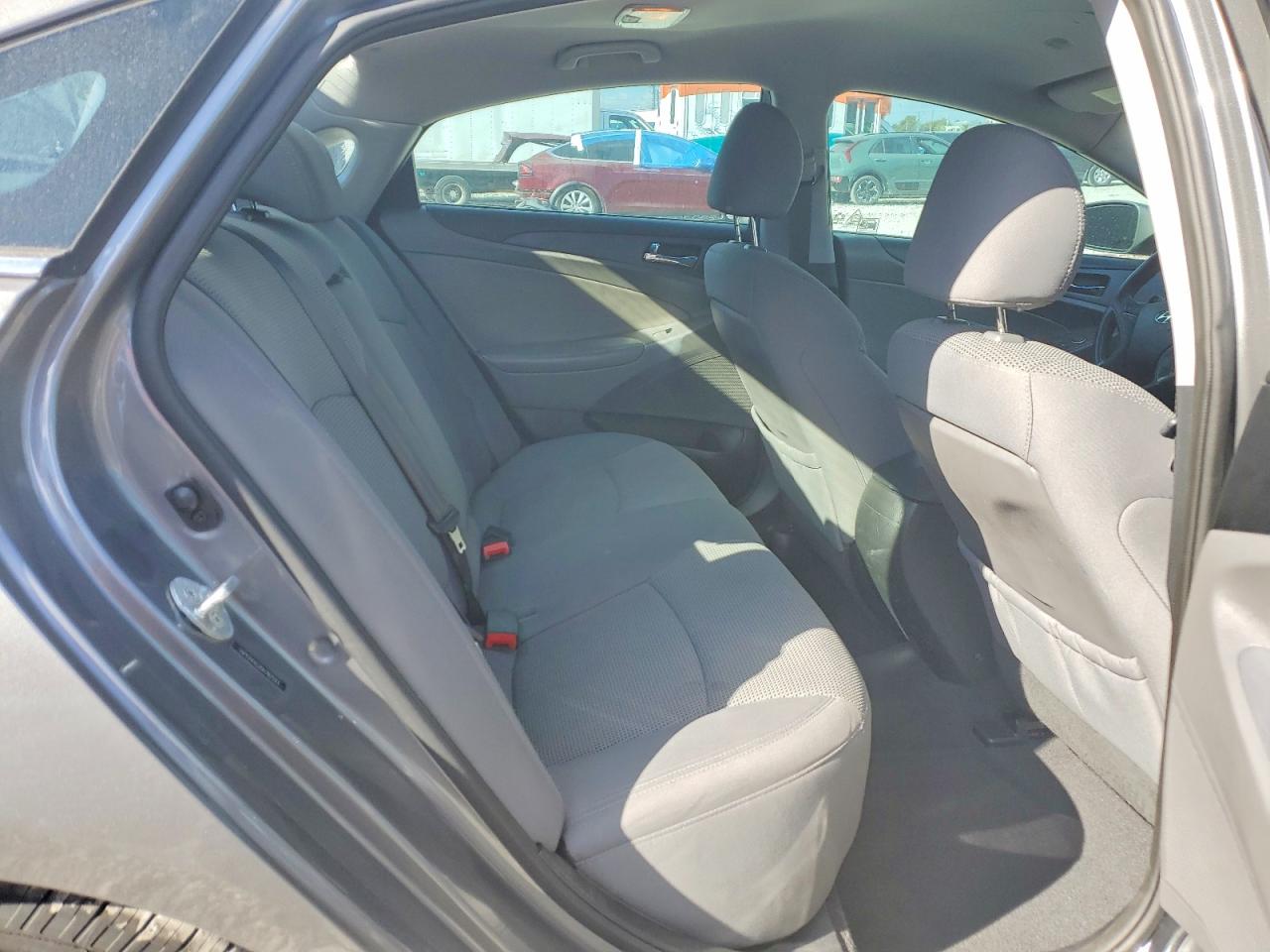 2013 HYUNDAI SONATA GLS photo 10