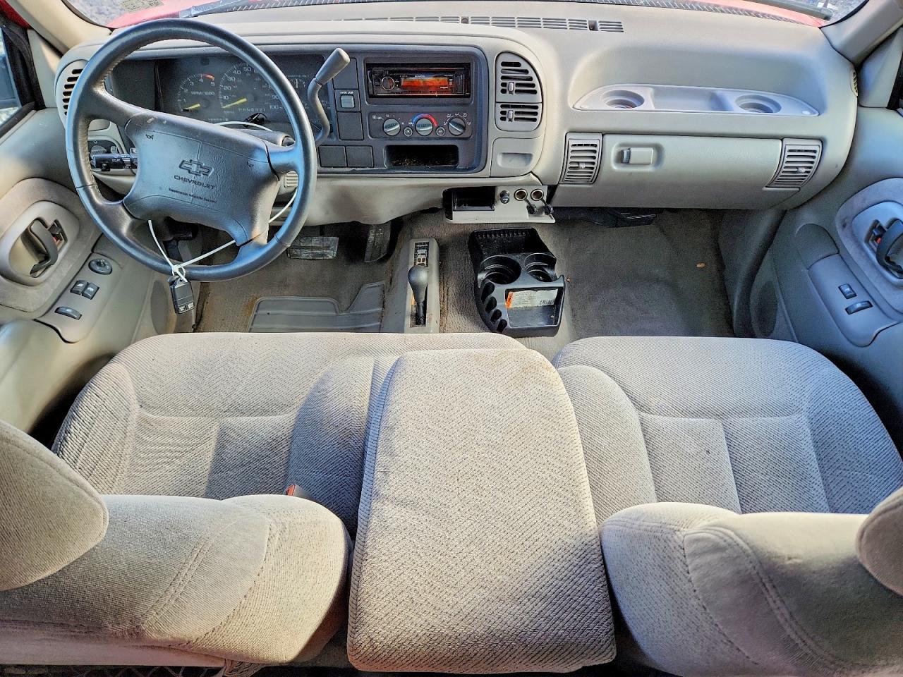1995 CHEVROLET GMT-400 K1500 photo 8