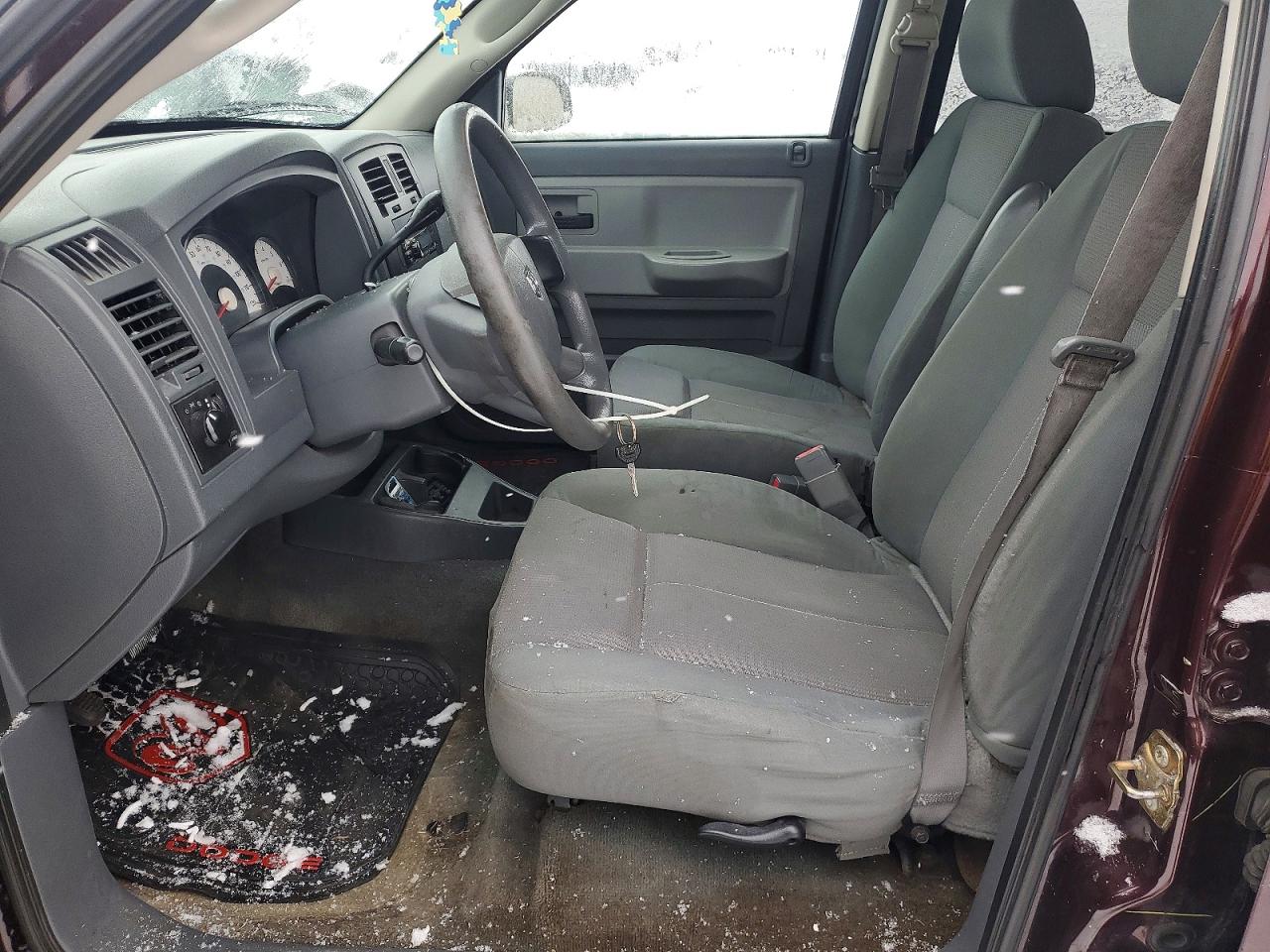 2005 DODGE DAKOTA QUAD photo 7