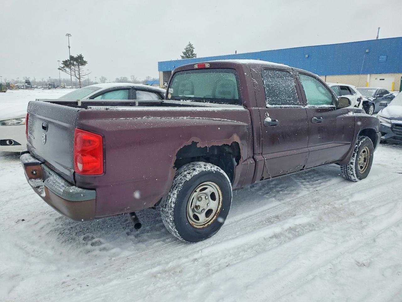2005 DODGE DAKOTA QUAD photo 3