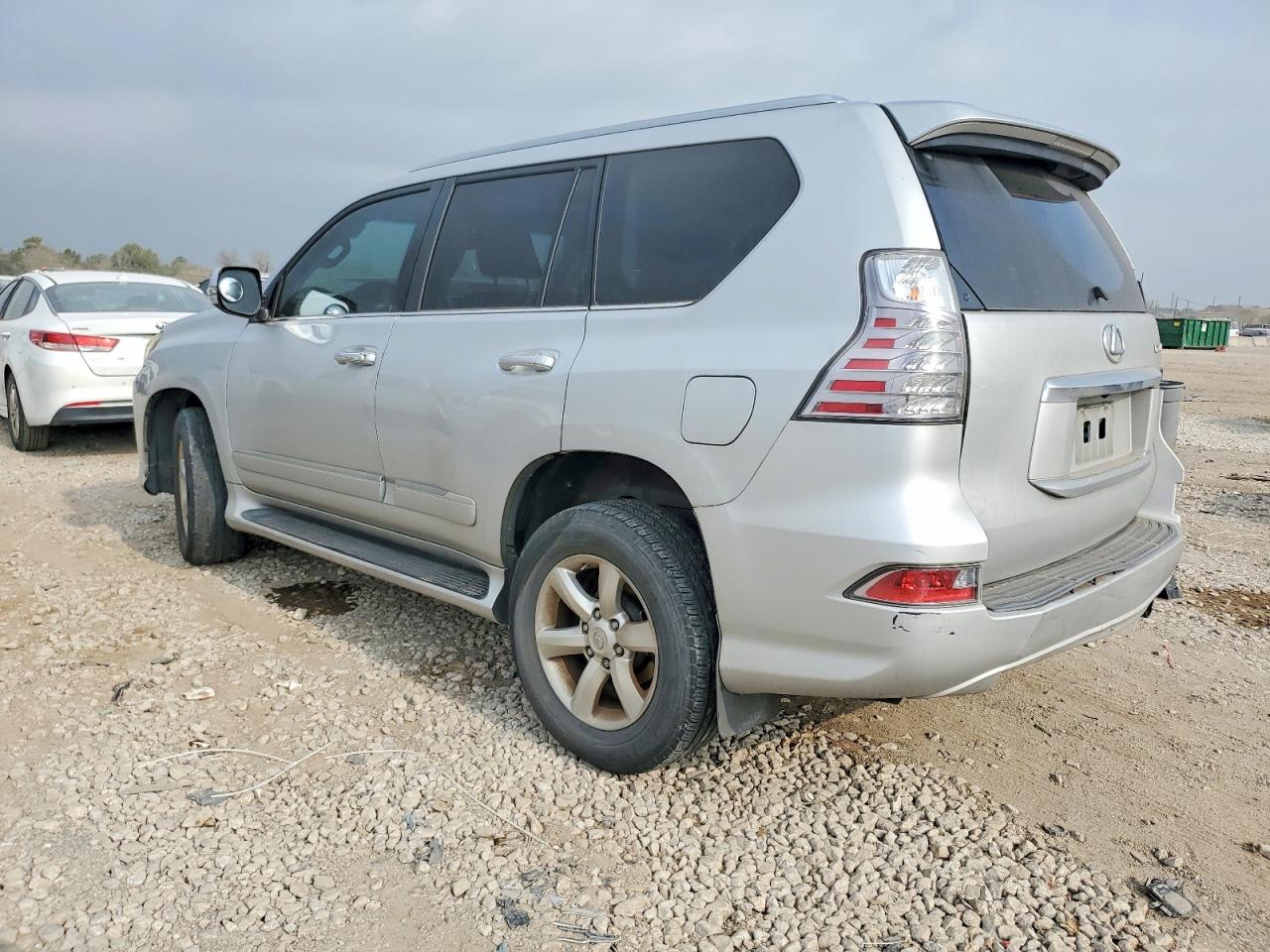 2014 LEXUS GX 460 photo 2