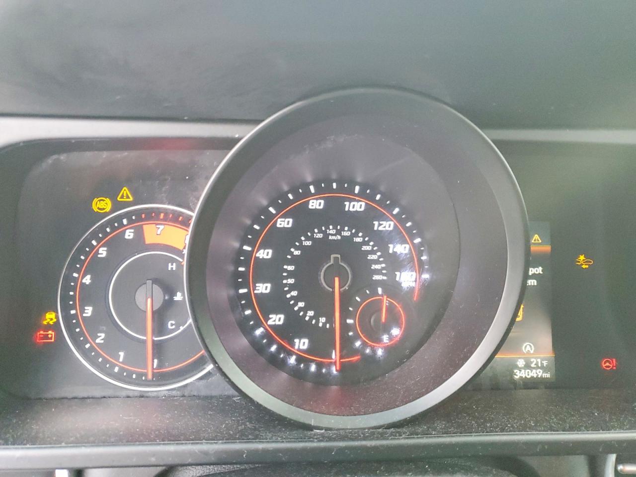 2021 HYUNDAI ELANTRA SE photo 9