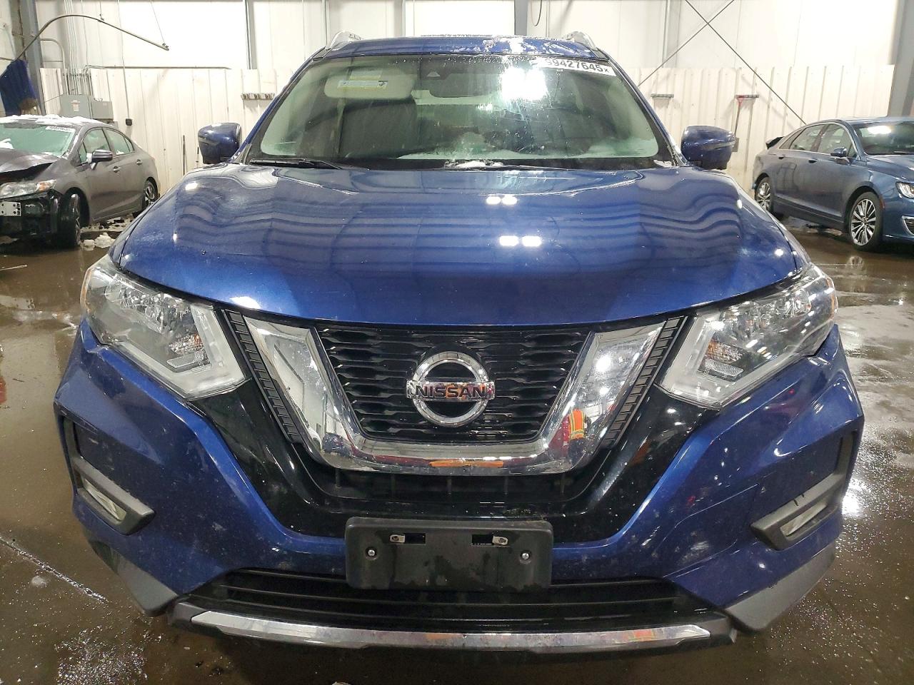 2017 NISSAN ROGUE SV photo 5