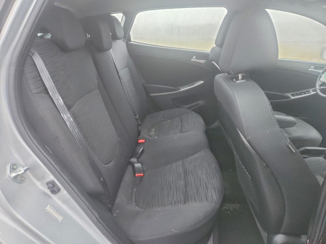 2016 HYUNDAI ACCENT SE photo 19