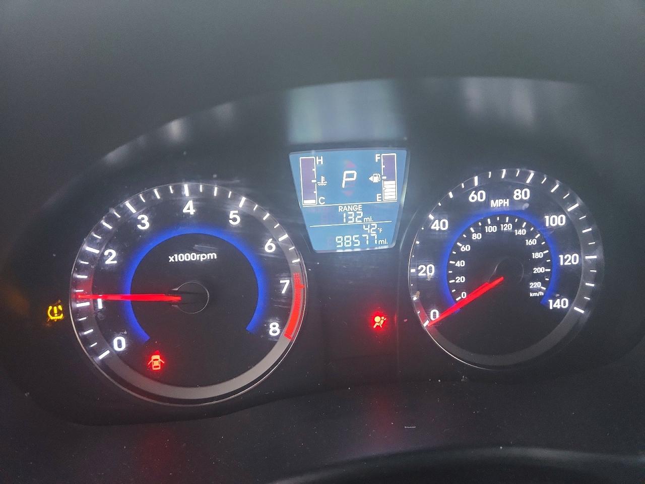 2016 HYUNDAI ACCENT SE photo 17