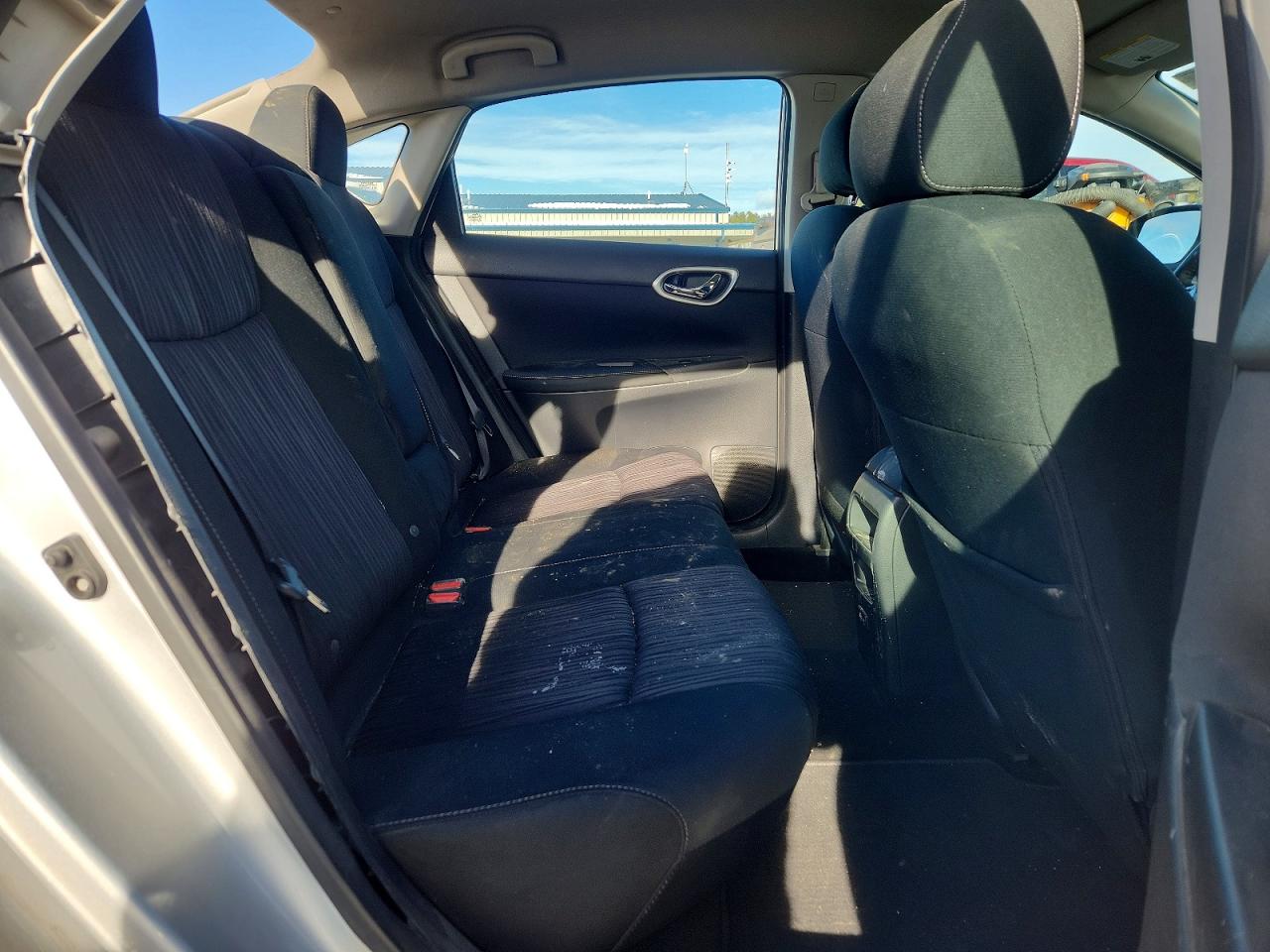 2019 NISSAN SENTRA S photo 19