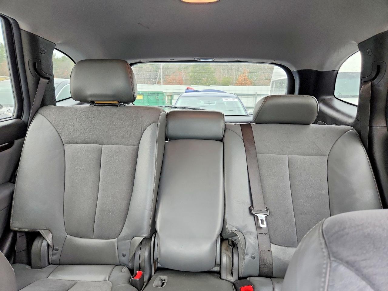 2010 HYUNDAI SANTA FE SE photo 10