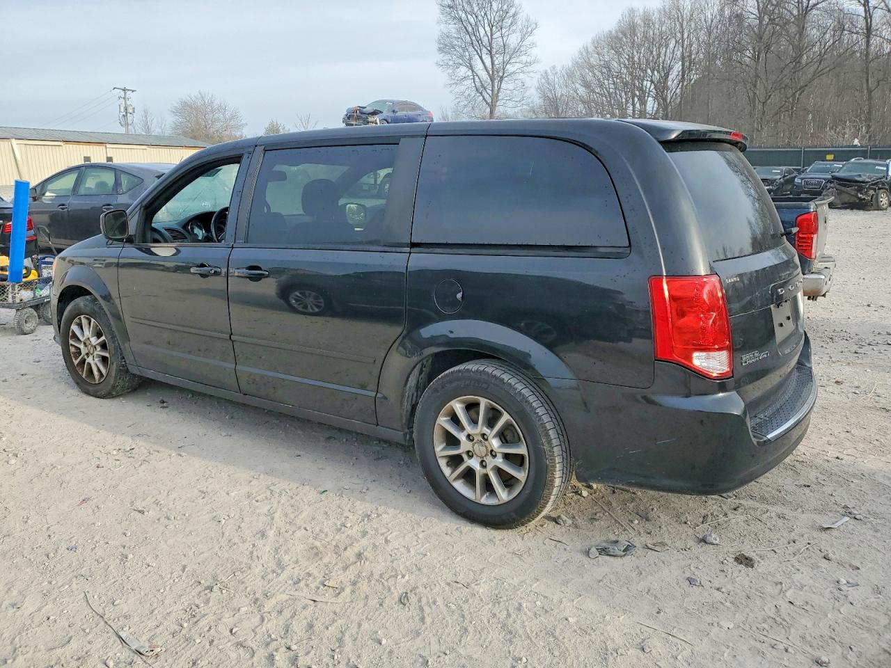 2013 DODGE GRAND CARAVAN R/T photo 2