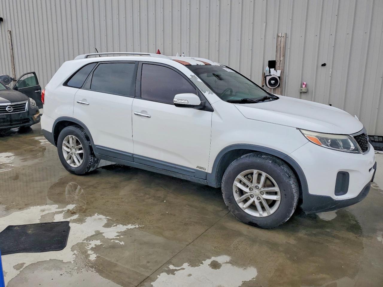 2015 KIA SORENTO LX photo 4
