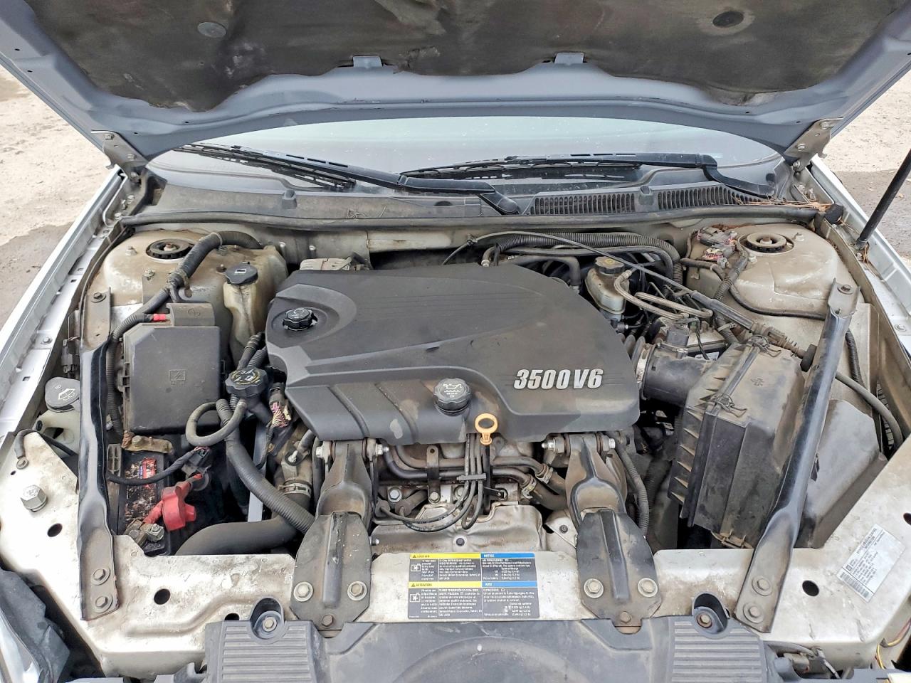 2010 CHEVROLET IMPALA LT photo 11