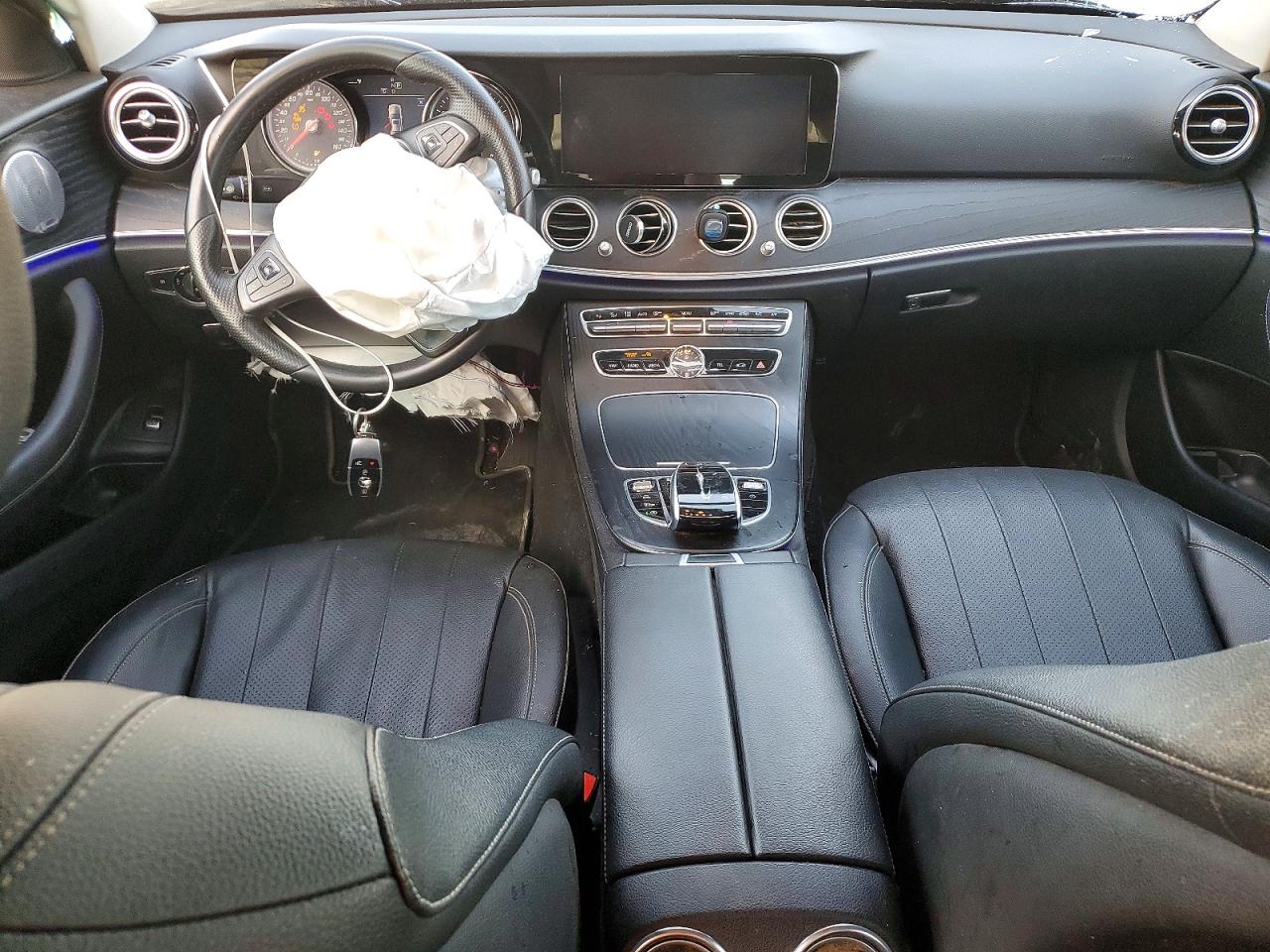 2018 MERCEDES-BENZ E 300 photo 8