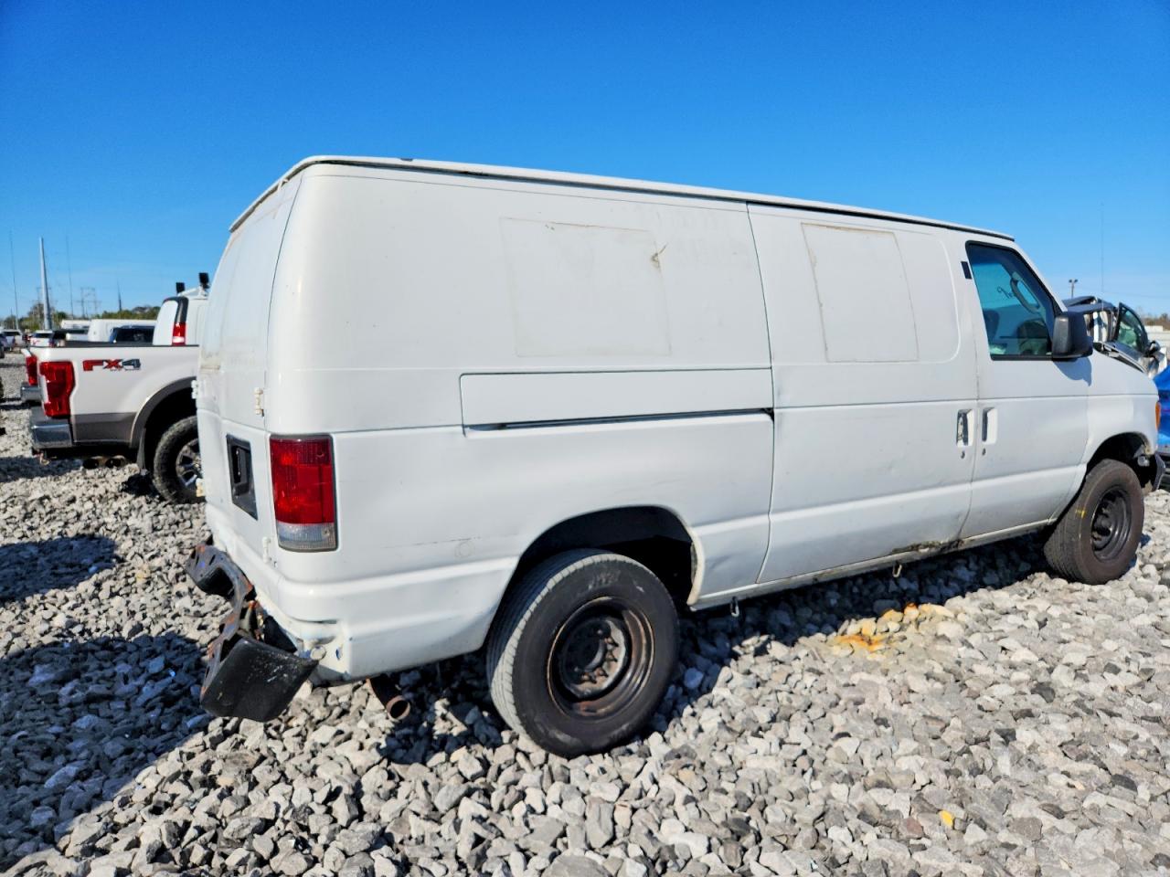2004 FORD ECONOLINE E250 VAN photo 3