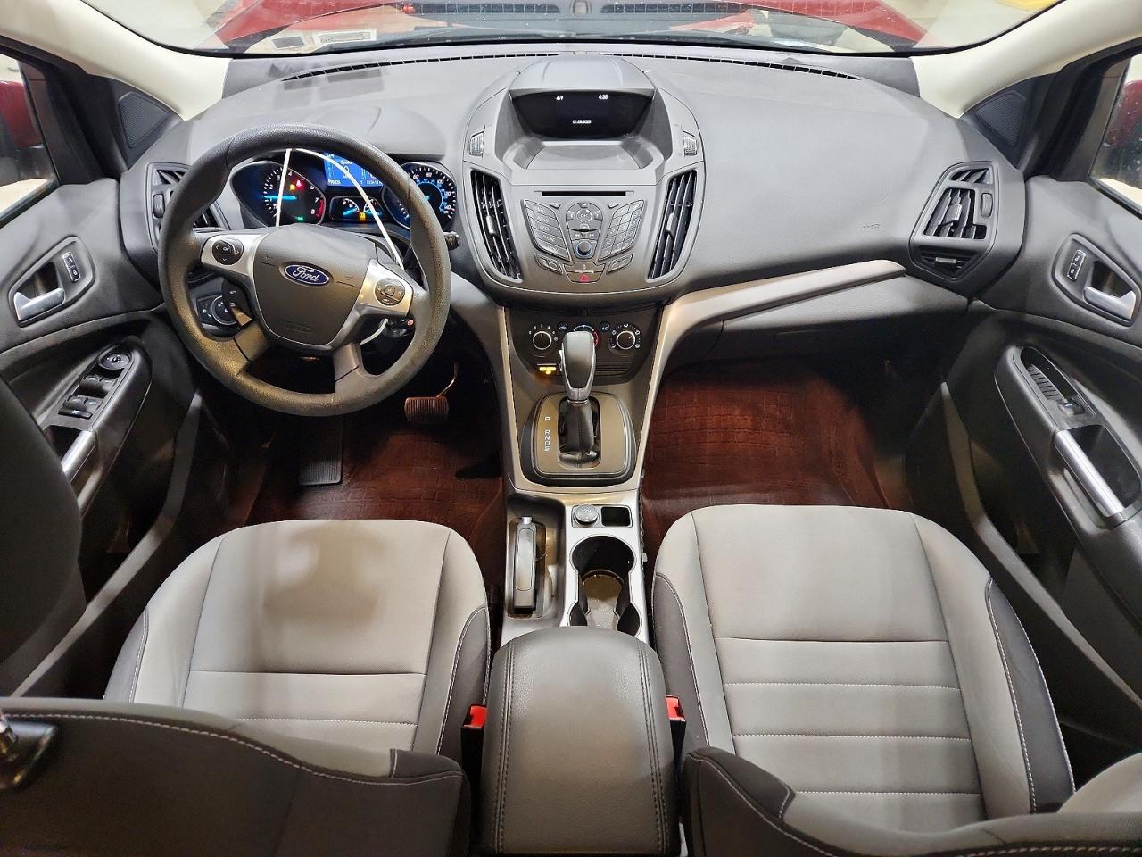 2015 FORD ESCAPE SE photo 8