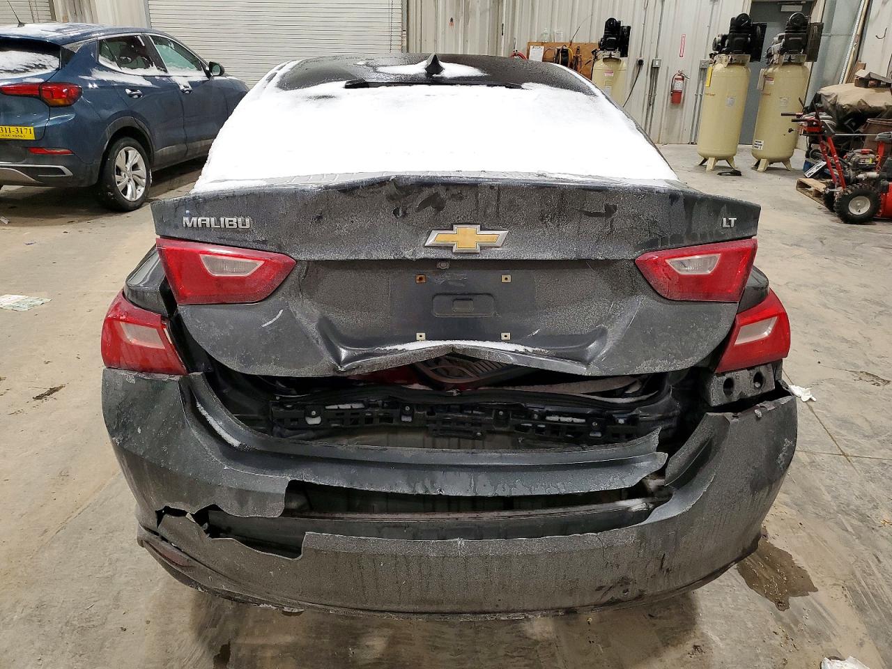 2016 CHEVROLET MALIBU LT photo 6
