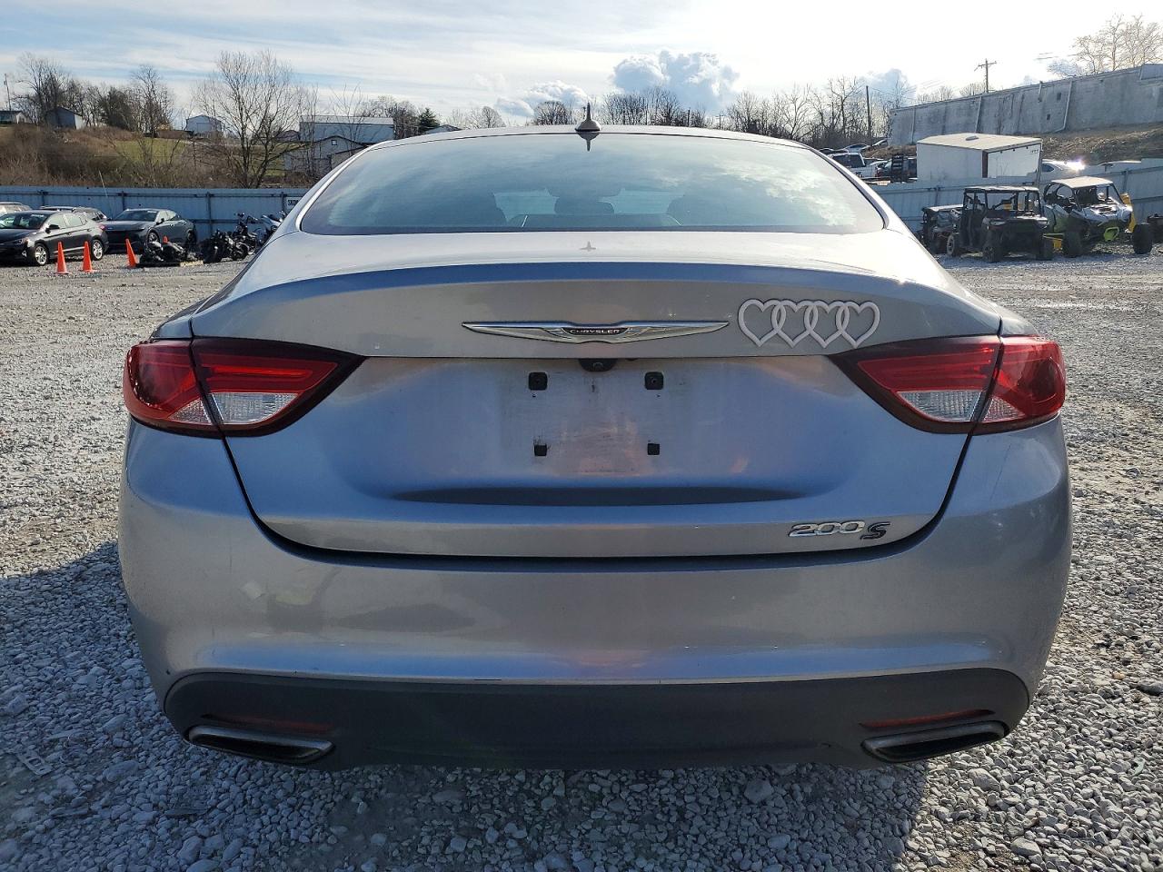 2015 CHRYSLER 200 S photo 6