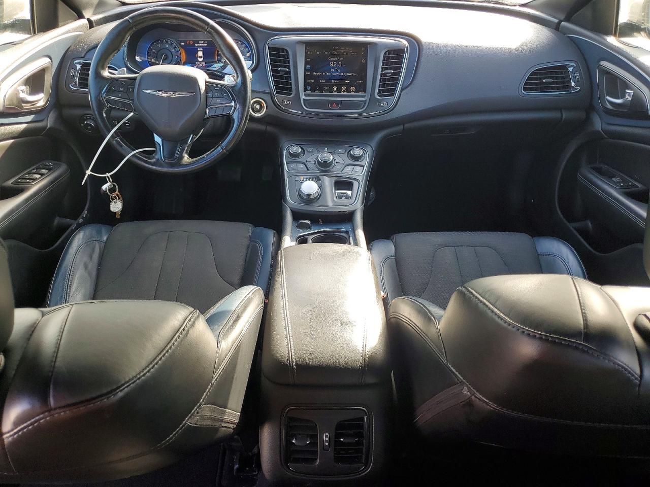 2015 CHRYSLER 200 S photo 8