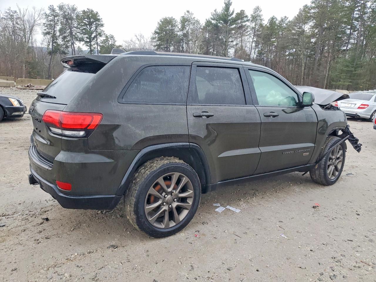 2016 JEEP GRAND CHEROKEE LIMITED photo 3
