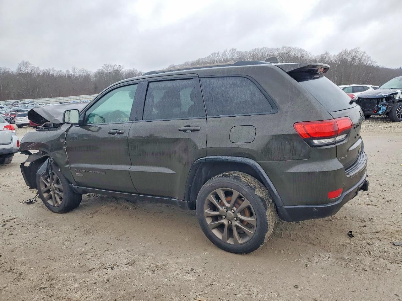 2016 JEEP GRAND CHEROKEE LIMITED photo 2