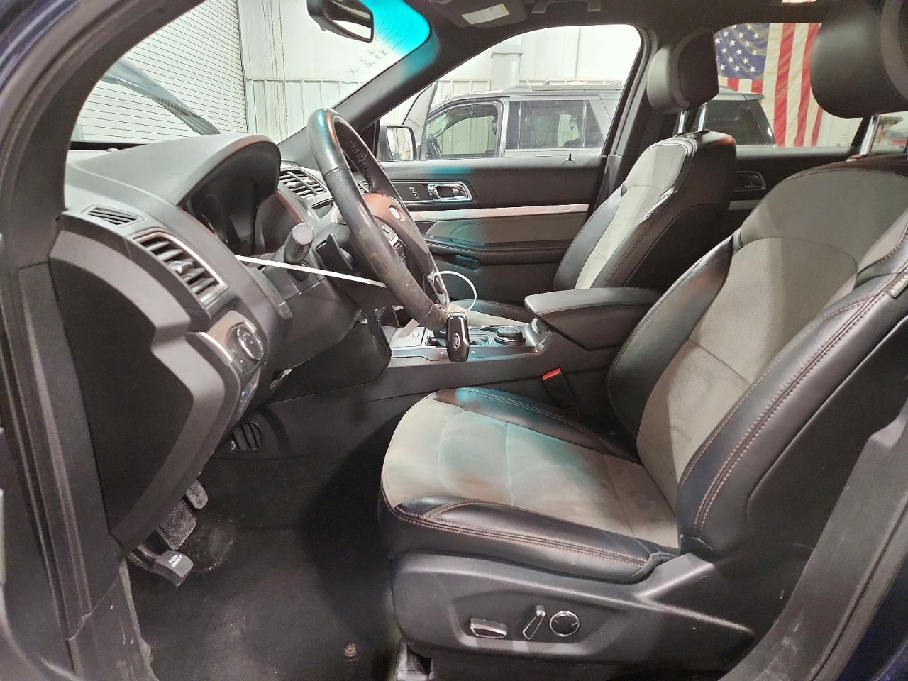 2017 FORD EXPLORER XLT photo 7