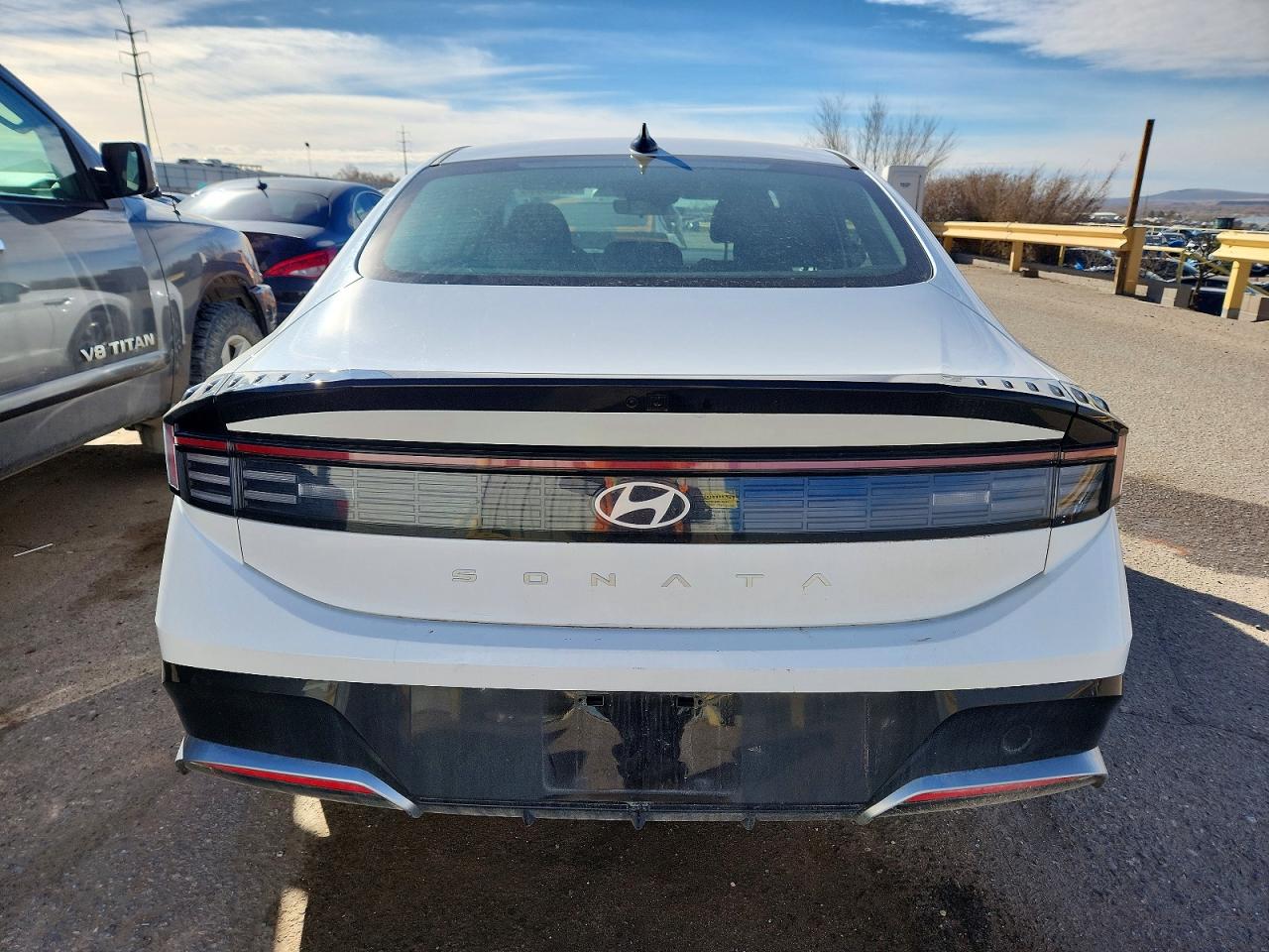 2025 HYUNDAI SONATA SEL photo 6