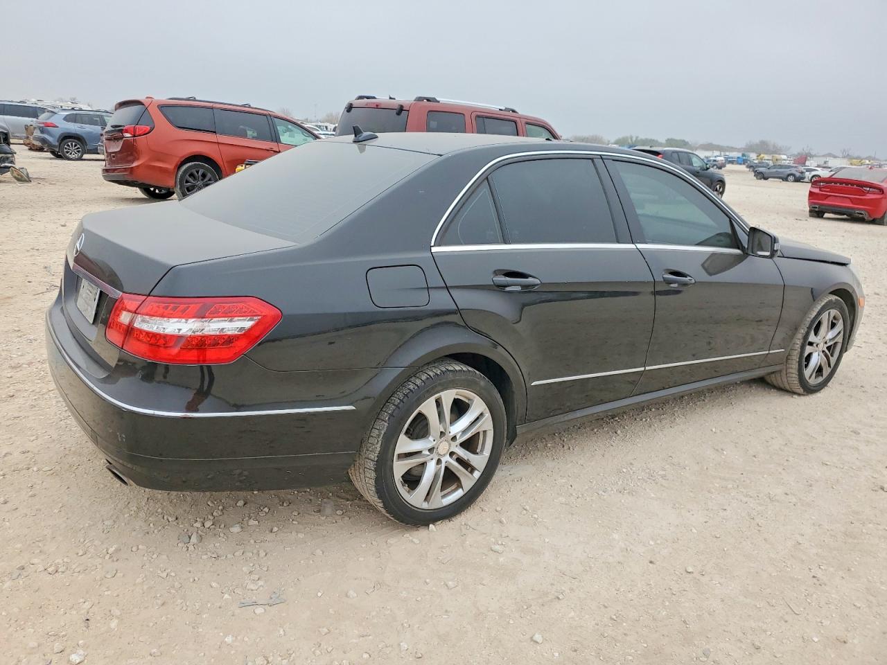 2011 MERCEDES-BENZ E 350 photo 3