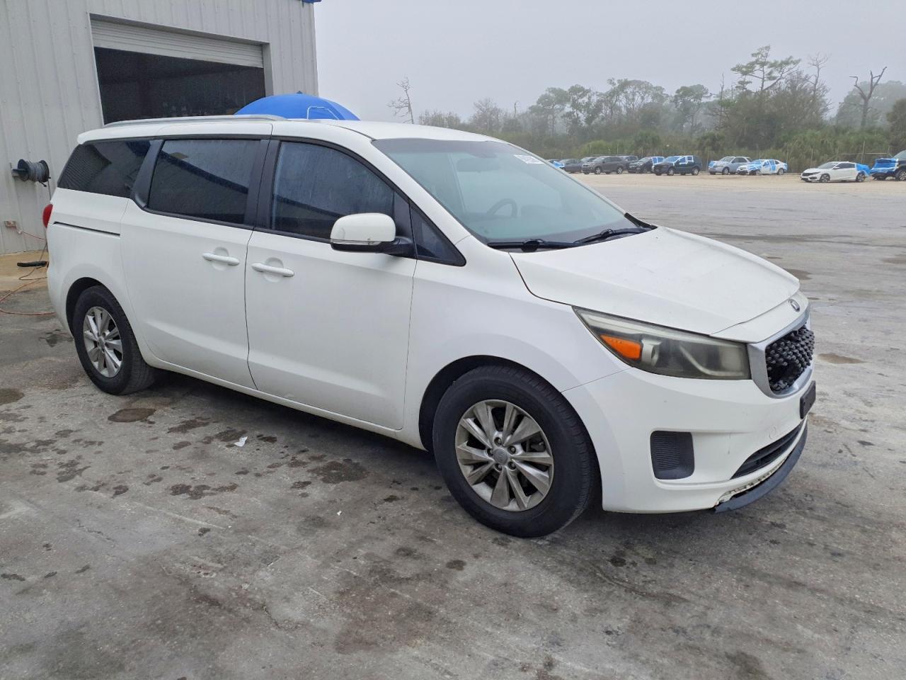 2016 KIA SEDONA LX photo 4