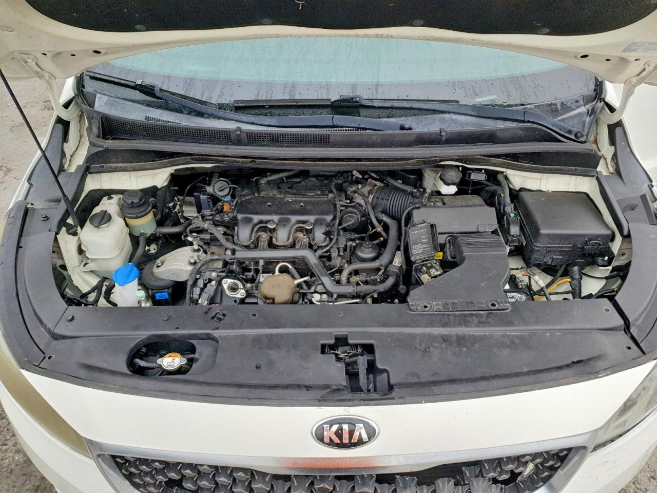 2016 KIA SEDONA LX photo 12