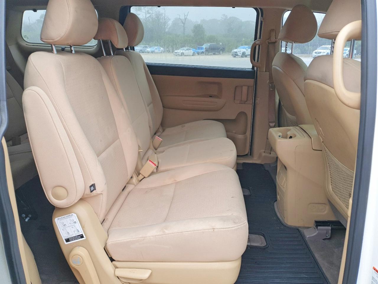 2016 KIA SEDONA LX photo 11