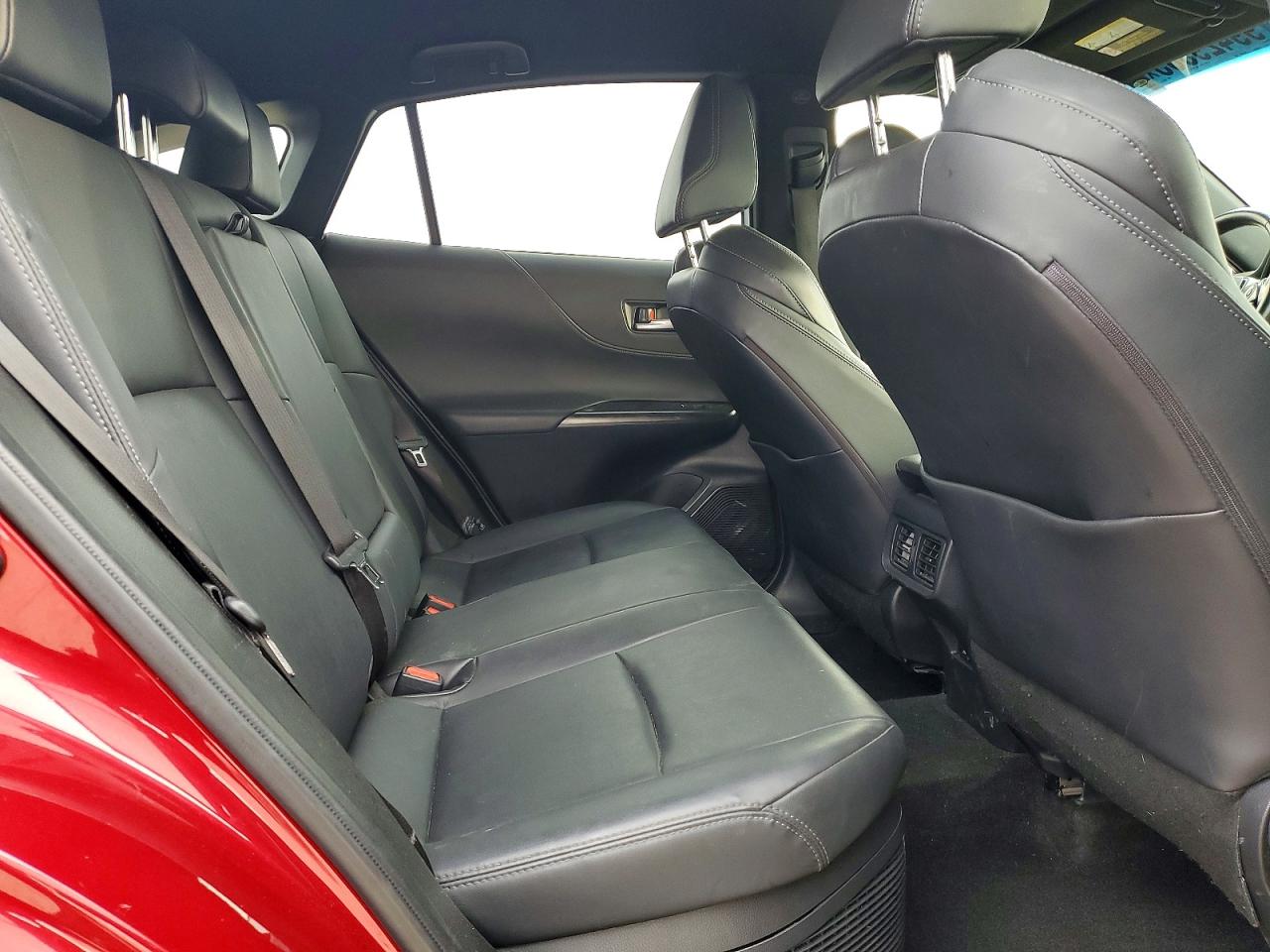2022 TOYOTA VENZA LE photo 21