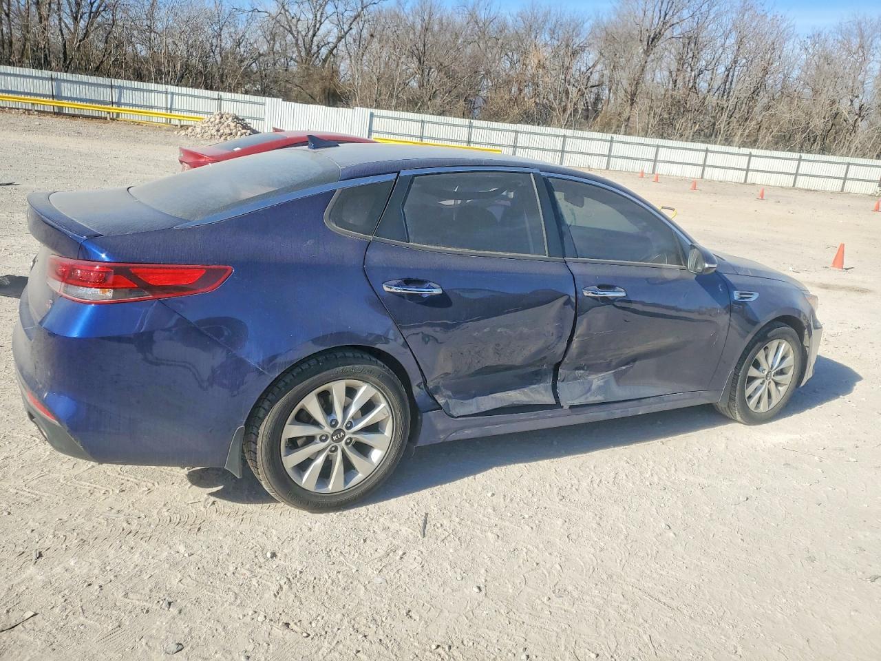 2018 KIA OPTIMA LX photo 3
