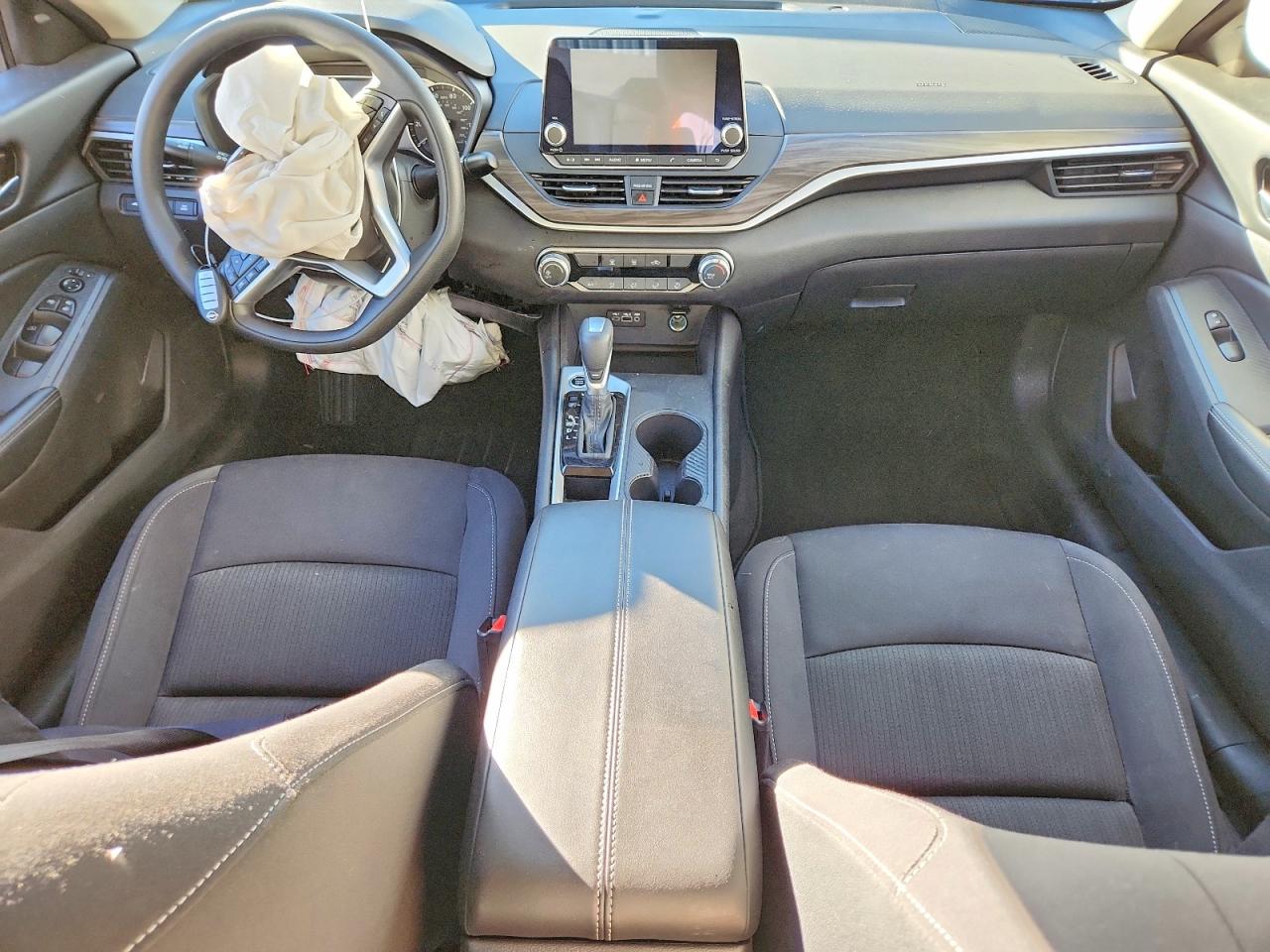 2025 NISSAN ALTIMA SV photo 8