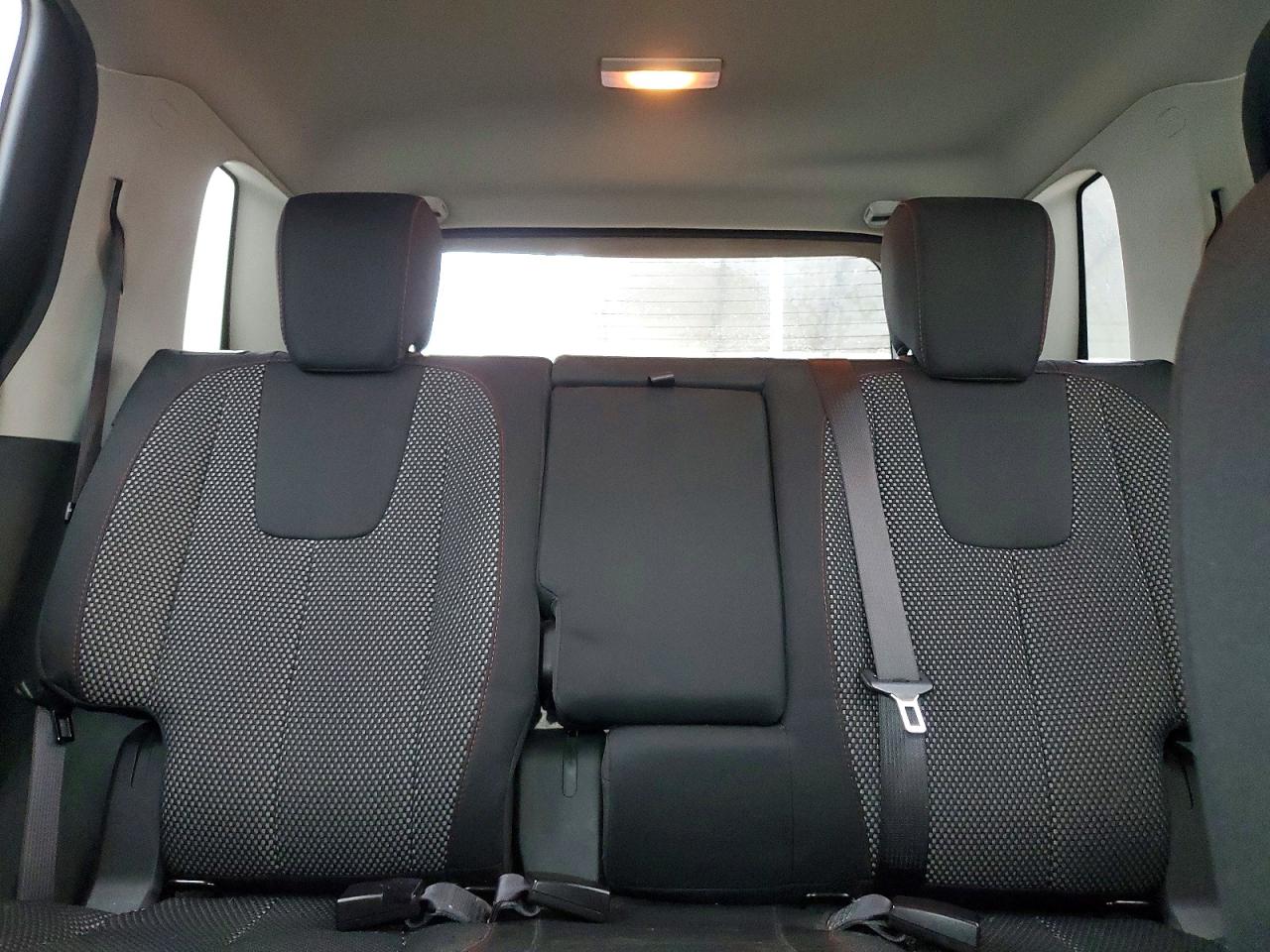 2017 GMC TERRAIN SLE photo 10