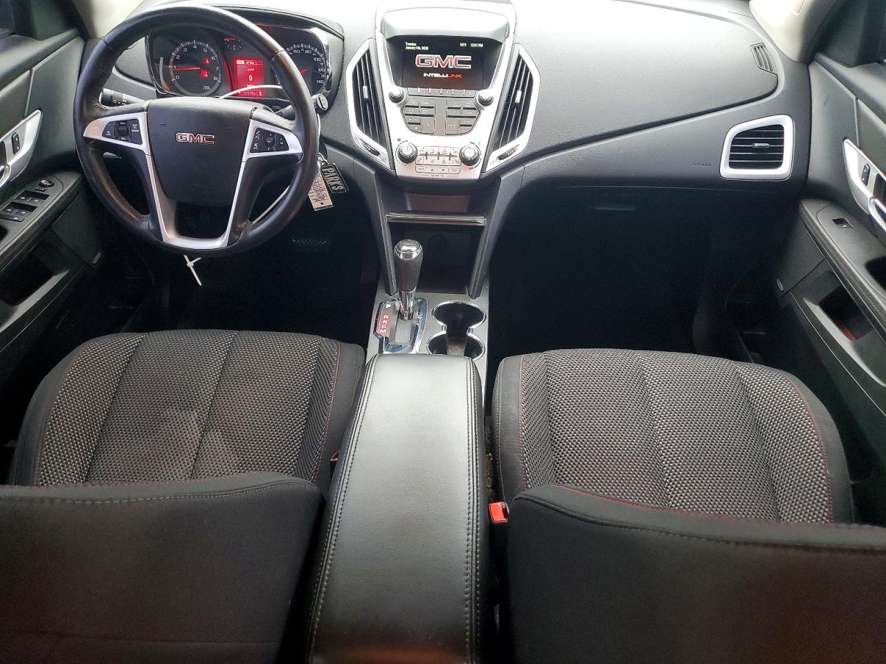 2017 GMC TERRAIN SLE photo 8
