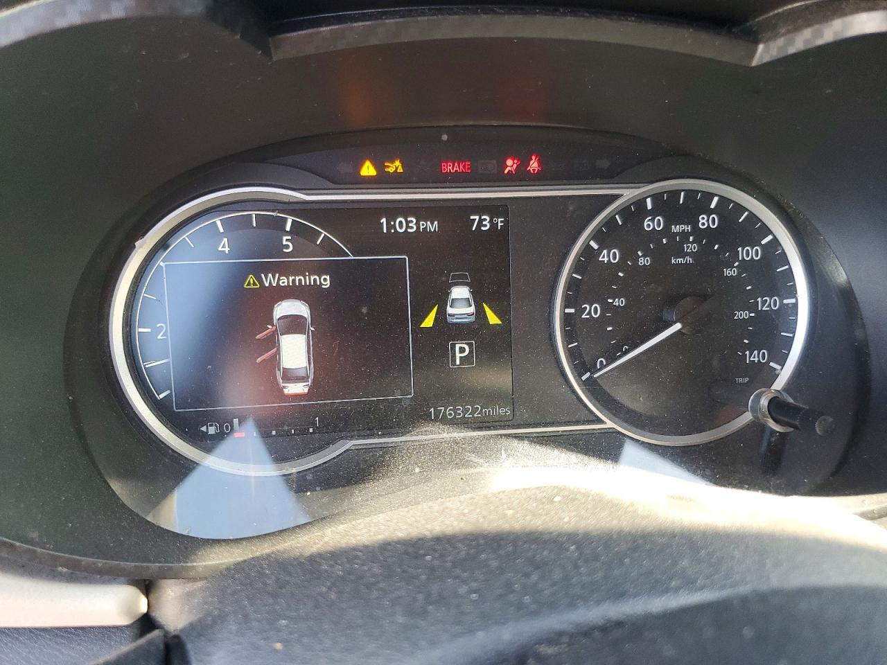 2021 NISSAN VERSA SV photo 9
