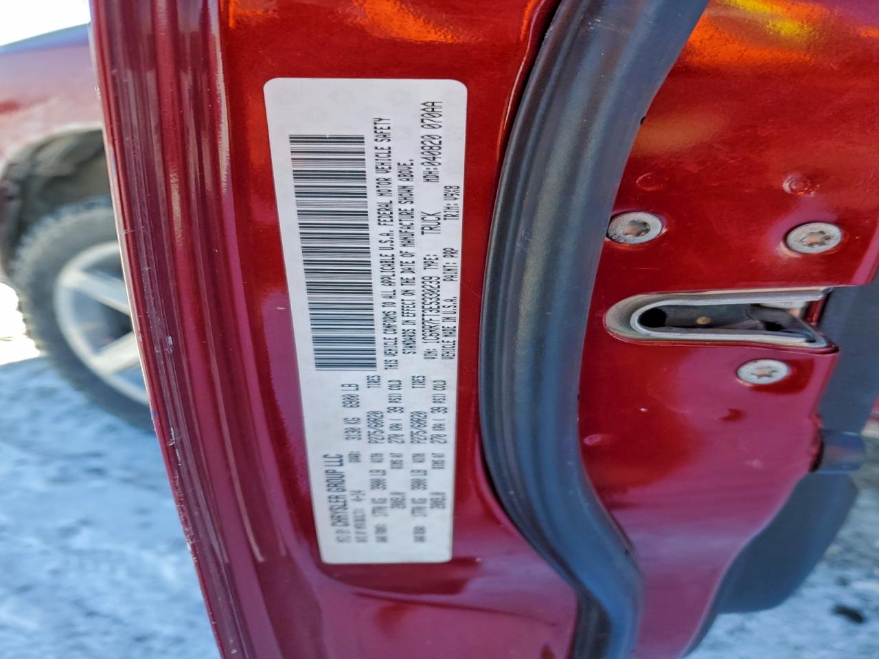 2014 RAM 1500 ST photo 12