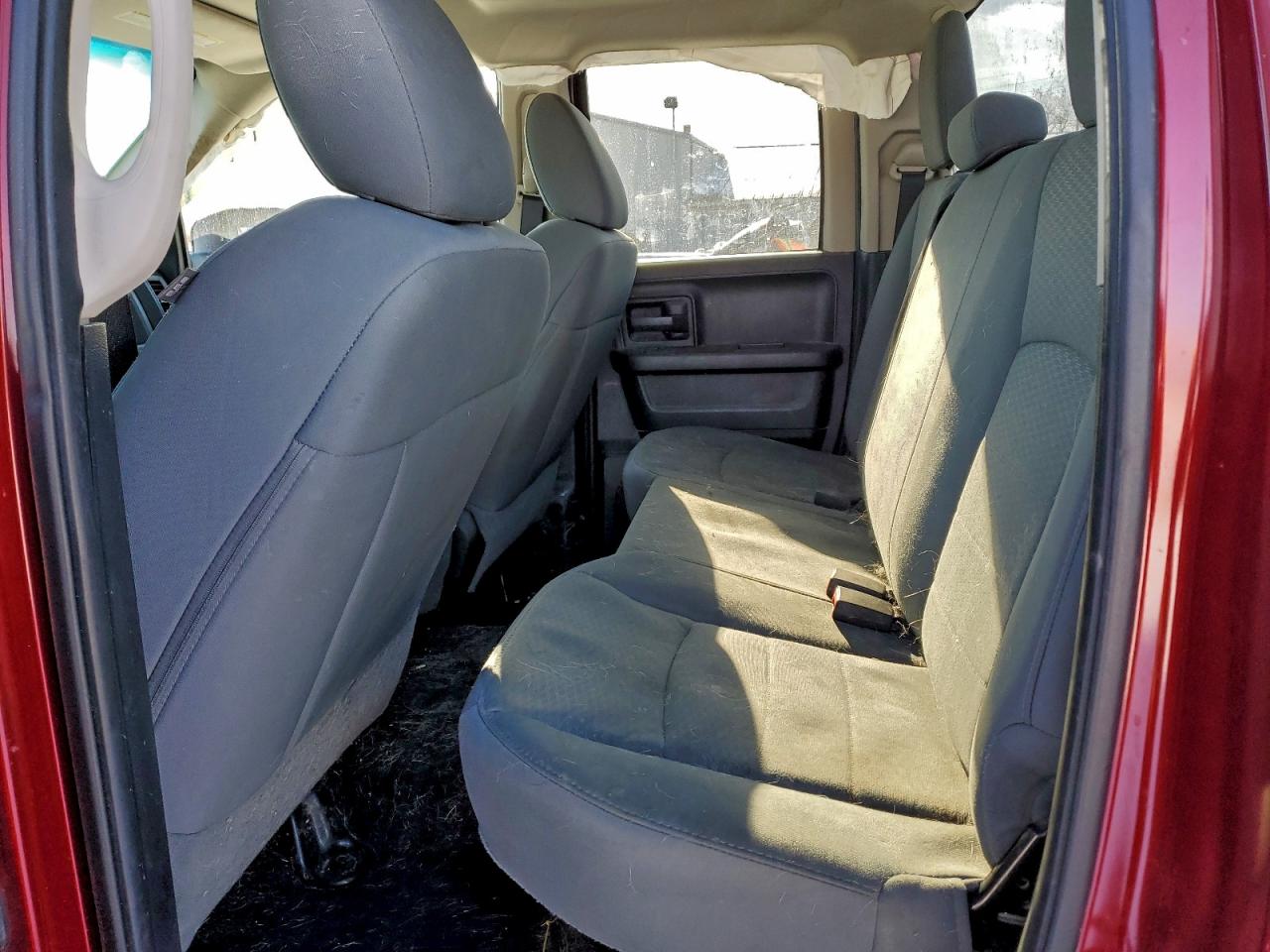 2014 RAM 1500 ST photo 10