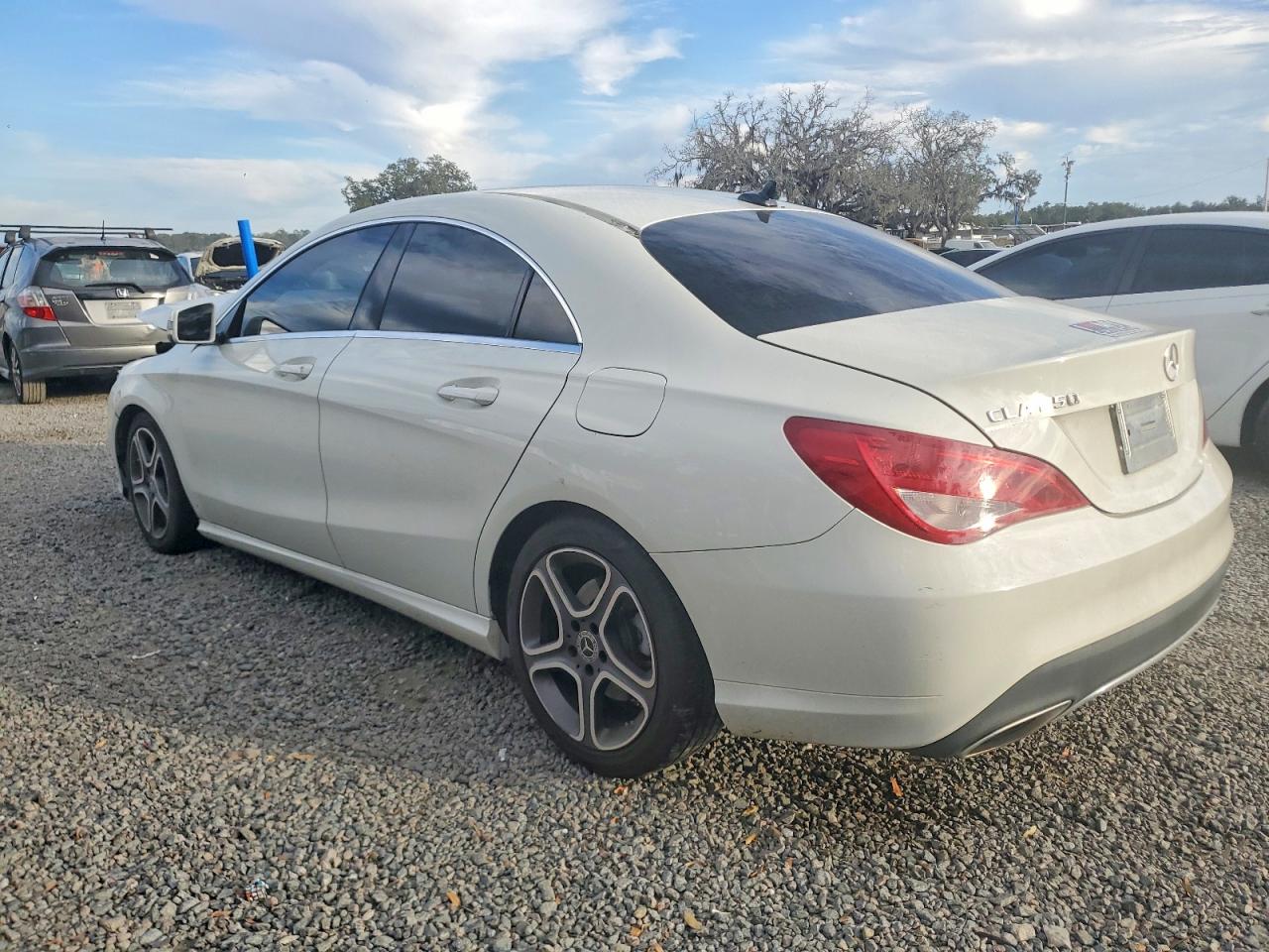 2018 MERCEDES-BENZ CLA 250 4MATIC photo 2